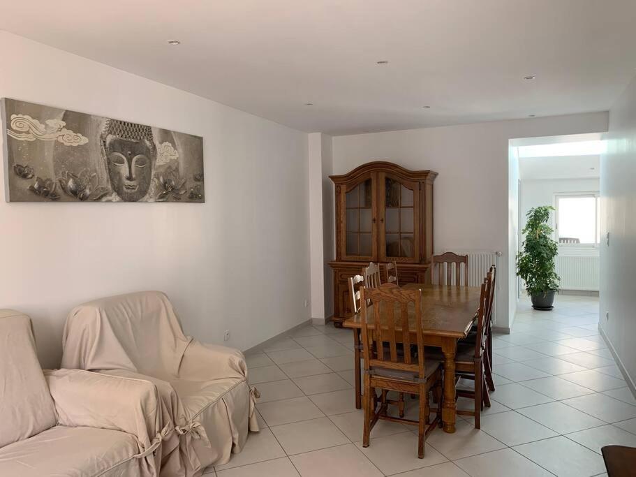 Maison De 1 A 8 Personnes Entierement Renovee Charly-sur-Marne Εξωτερικό φωτογραφία